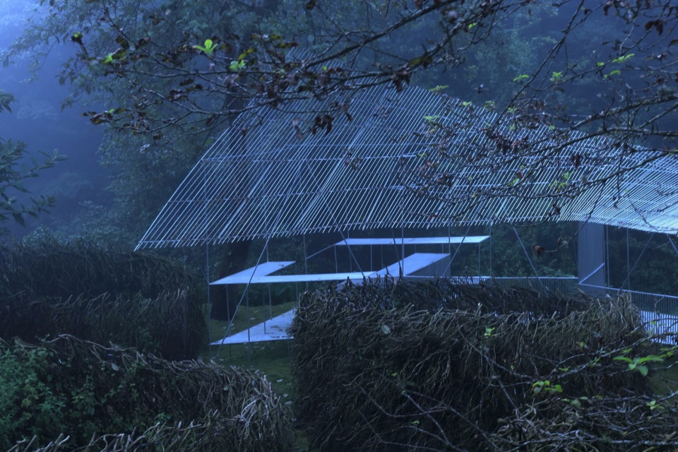 Dali Wuliang Mountain s Phoenix Feather Tea Pavilion by Kong Xiangwei Studio