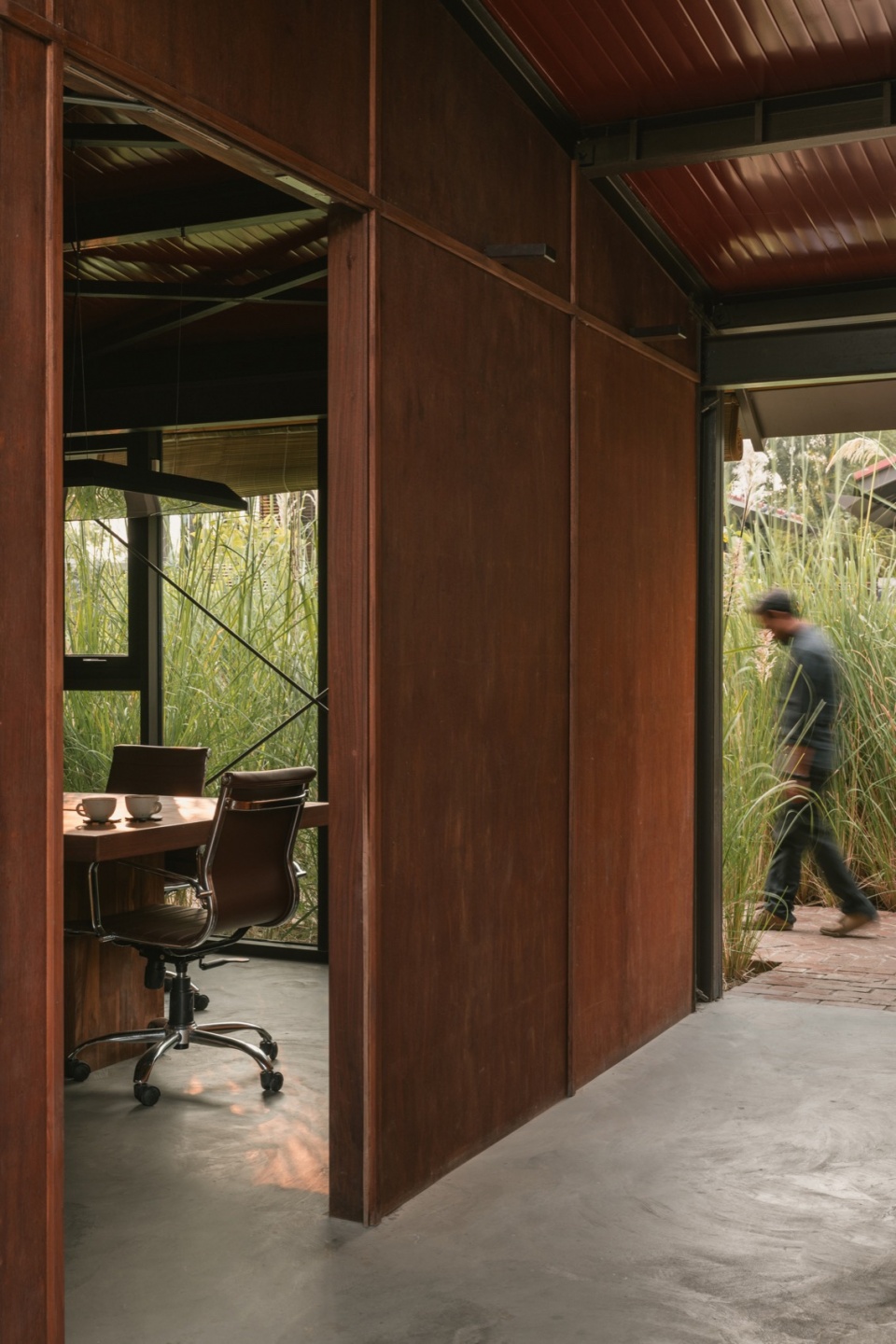 New office Oasis by Studio Saransh