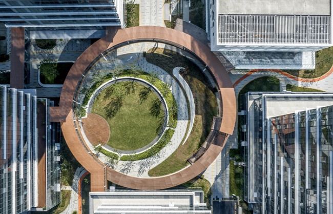 Landscape Design of Phase I of New Land on the South Bank of Suzhou Industrial Park by Qidi Design Group Beijing Branch Sanpeng Studio