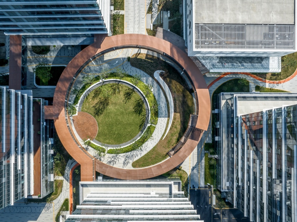 Landscape Design of Phase 1 of New Land on the South Bank of Suzhou Industrial Park by Qidi Design Group Beijing Branch Sanpeng Studio