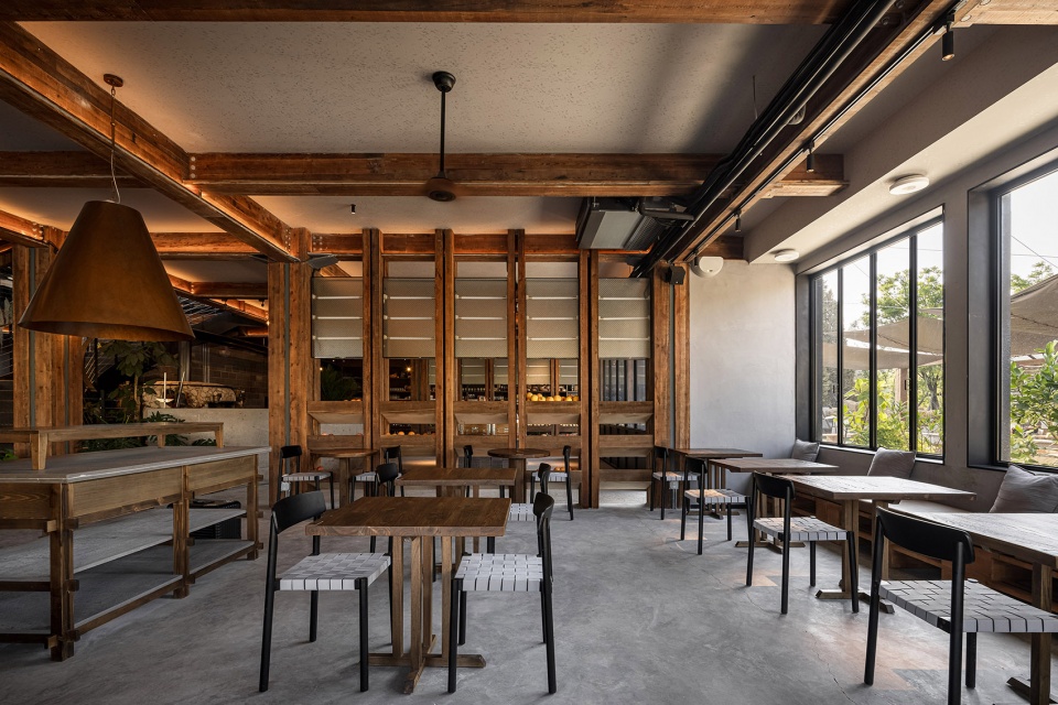 leban restaruant by mos design