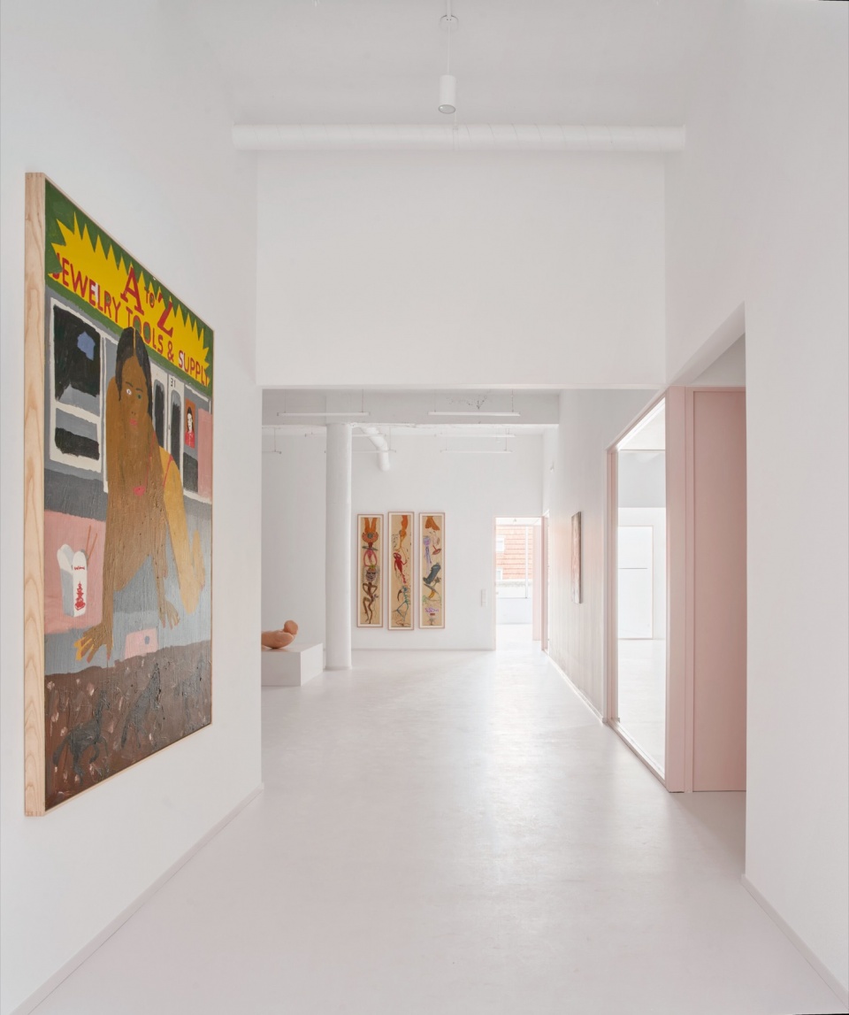 Coleccion ES Headquarters