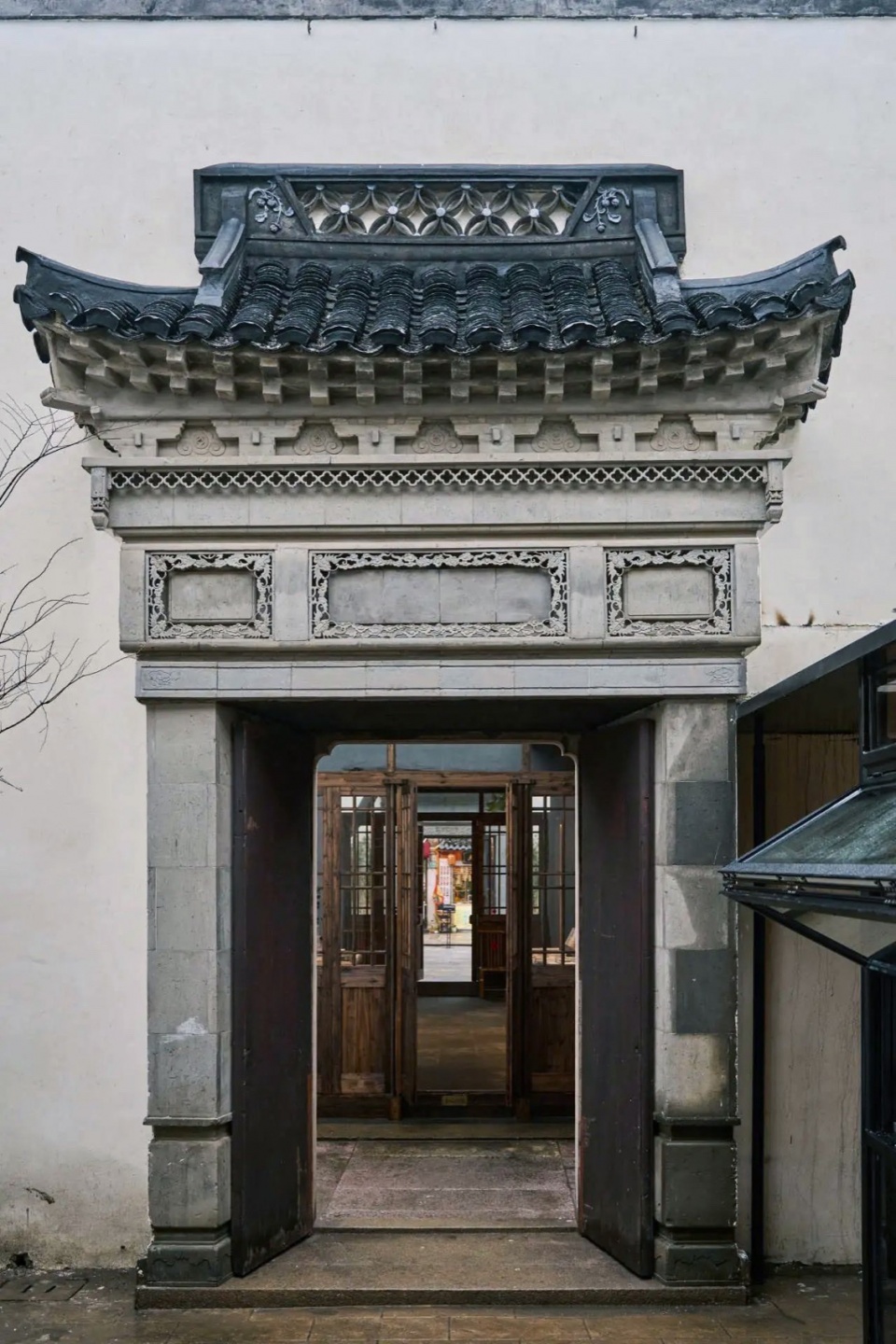 Shanghai Fengjing Town Duoyun Books
