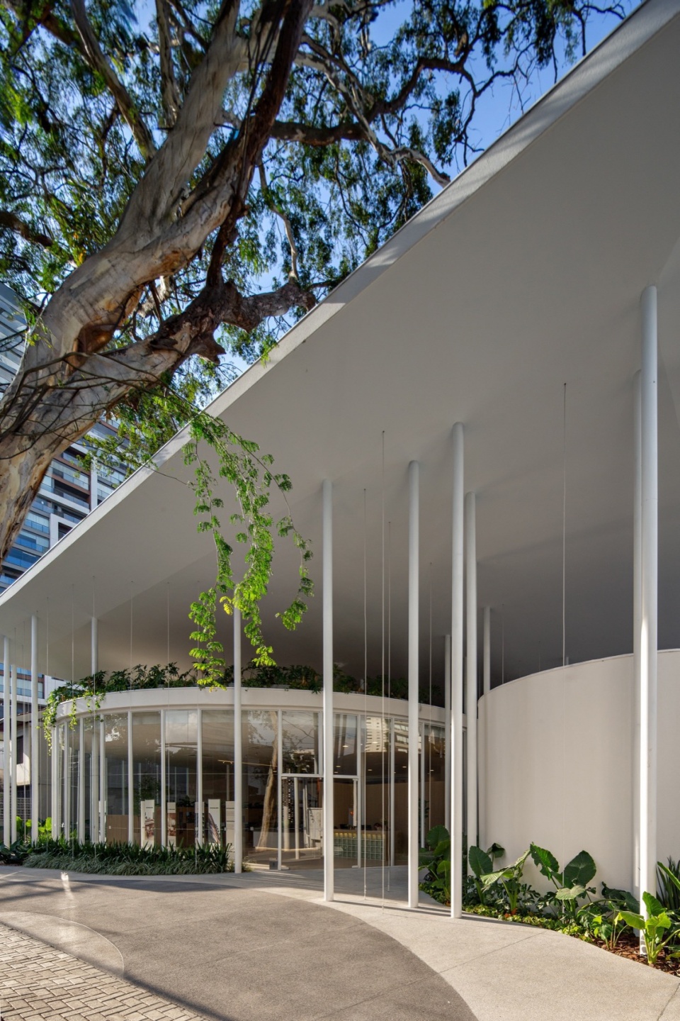 TESS PAVILION by Leonardo Zanatta