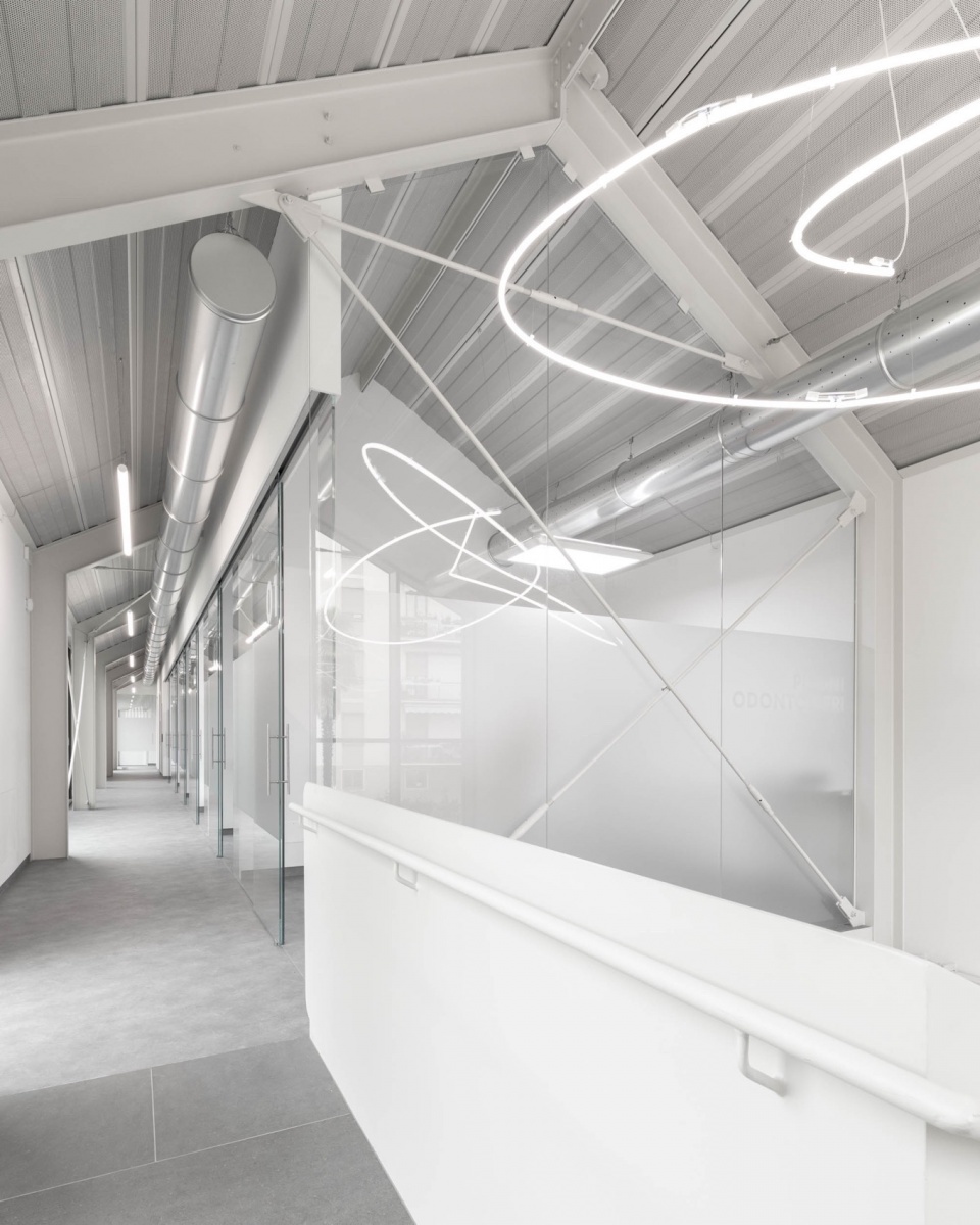 The Pisoni Dental Office by Studio Capitanio Architetti