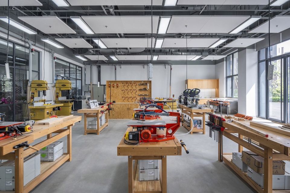 beijing navigation school by education design international inc and cadg facility asia