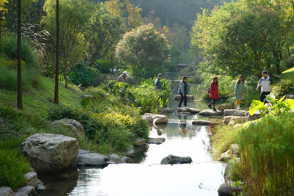 comprehensive landscape design for guangzhou yunxi botanical gardens environmental enhancement project by aecom