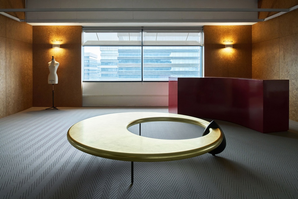fourher fashion studio by bridge lab