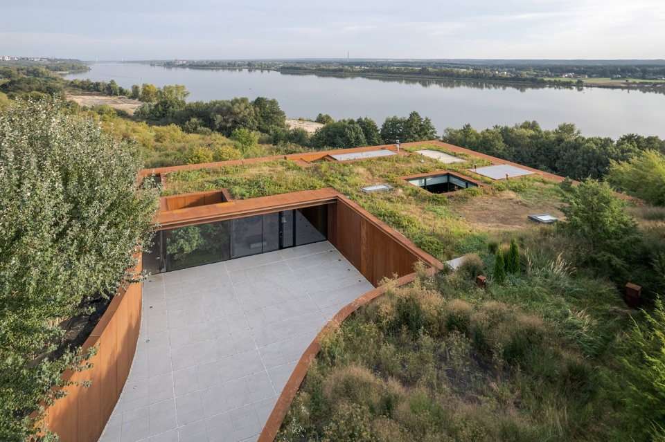 house in the slope by 77 studio