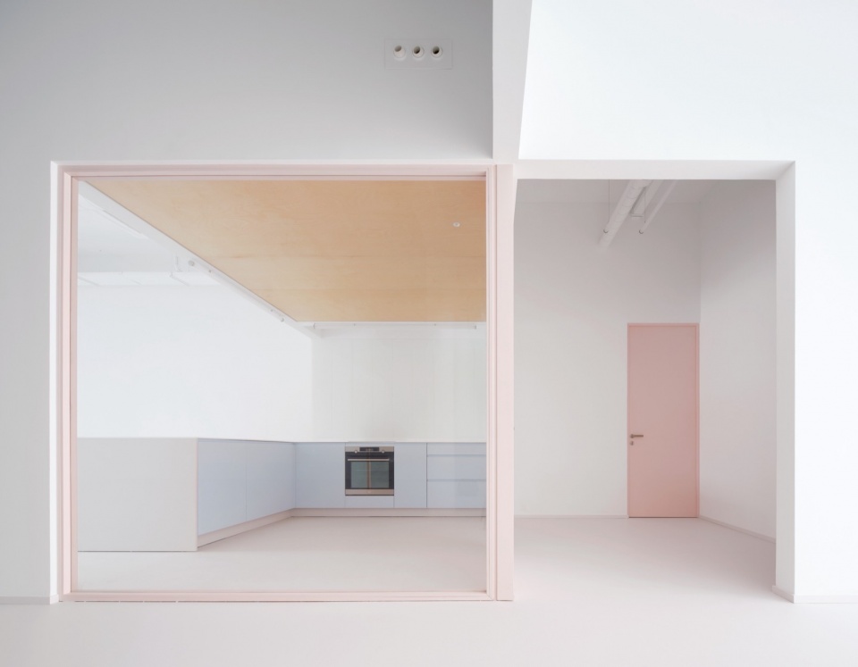 Coleccion ES Headquarters