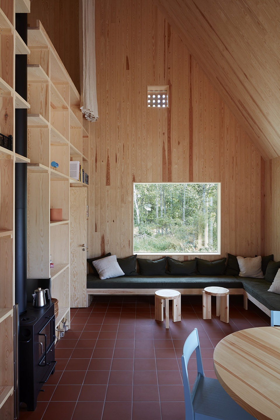 hee house by studio ellsinger