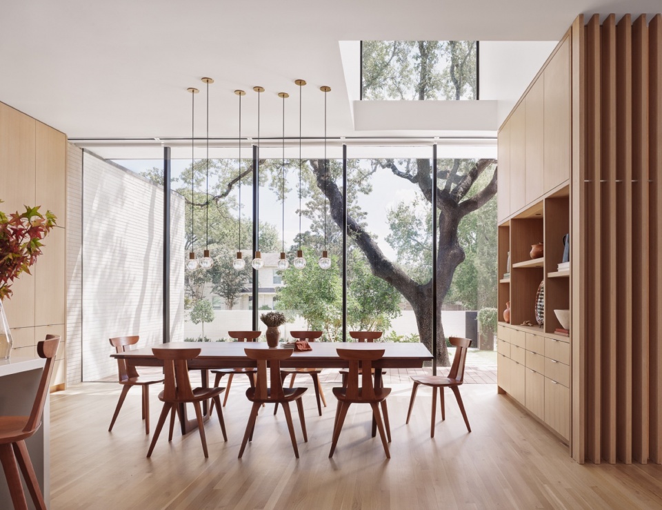Westbrook Residence by Alterstudio Architecture