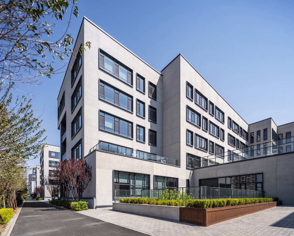 beijing navigation school by education design international inc and cadg facility asia