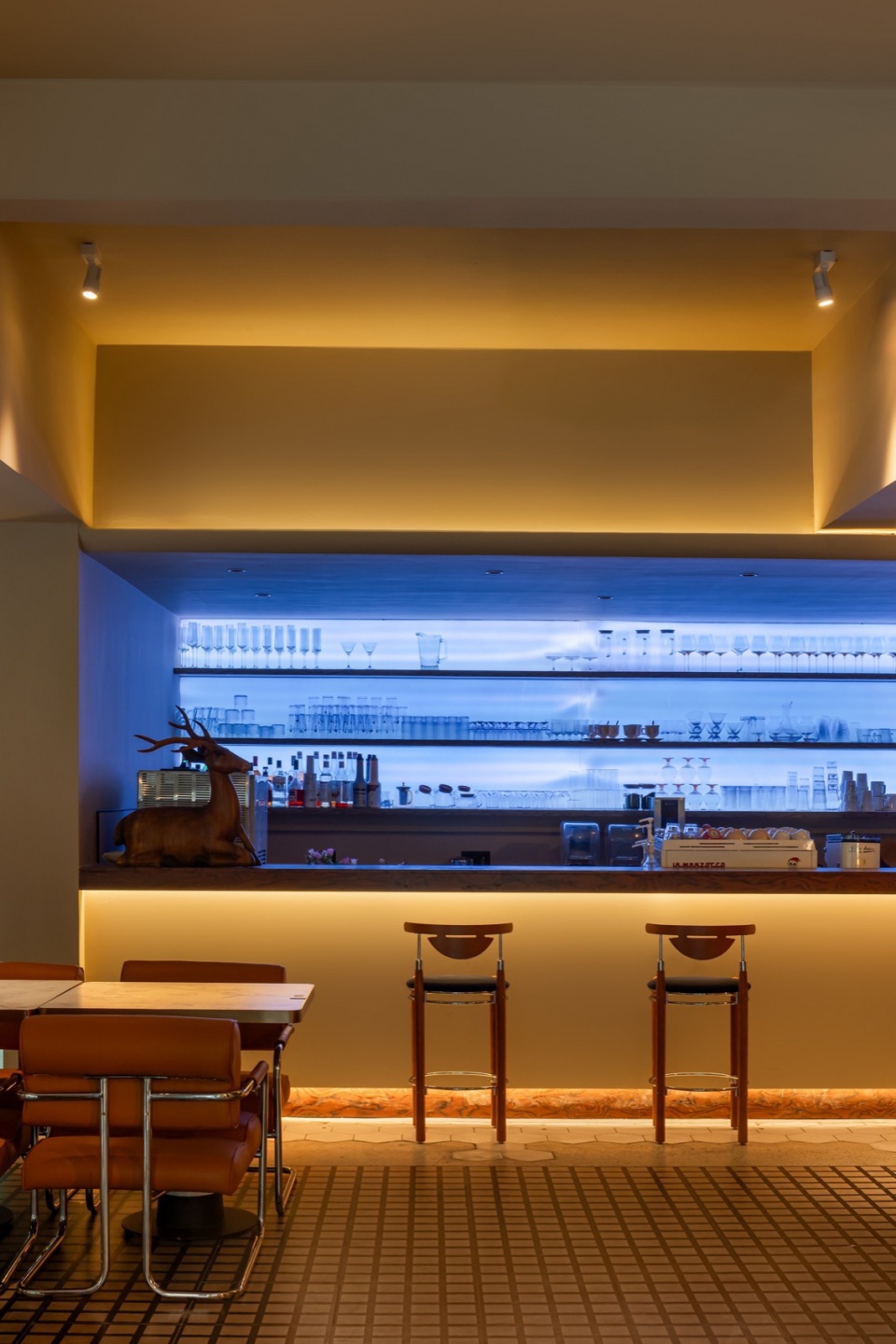 Sogno Mondo Fuxing North Road Store by SAN SHAN DESIGN
