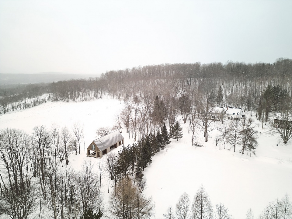 house on the pond by atelier echelle