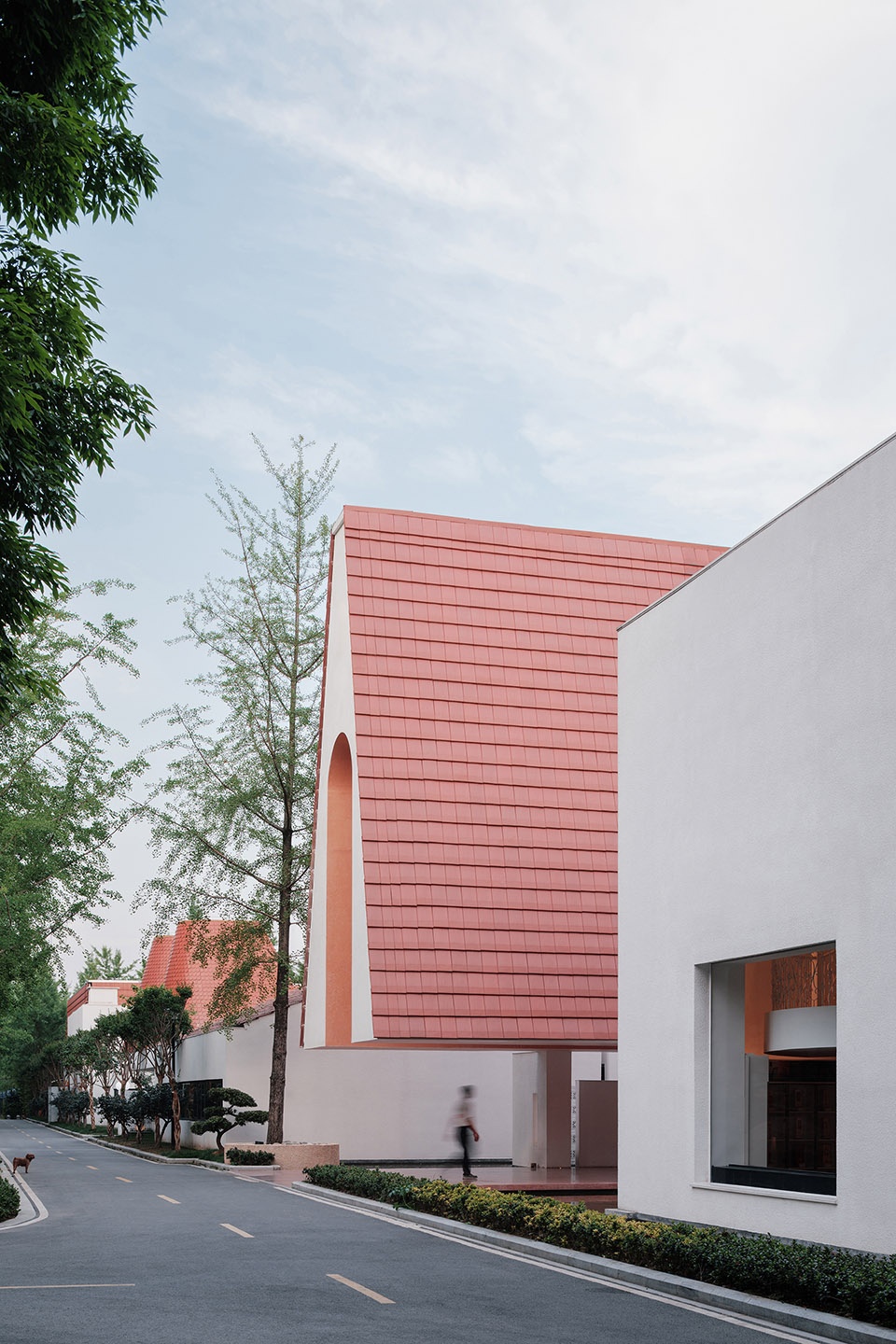 yongli red tile plaza by we arch