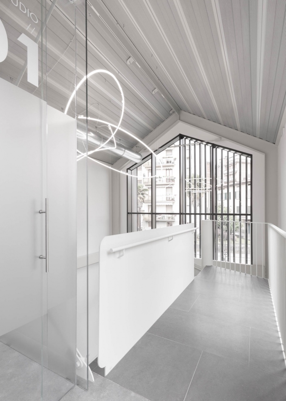 The Pisoni Dental Office by Studio Capitanio Architetti