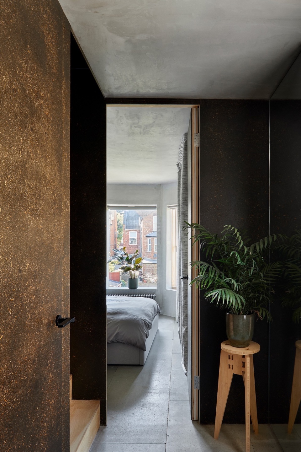 Apartment with a Mezzanine by OFFICE TEN ARCHITECTURE