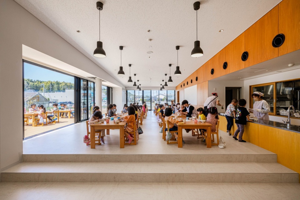 SG Kindergarten and Nursery by HIBINOSEKKEI Youji no Shiro KIDS DESIGN LABO