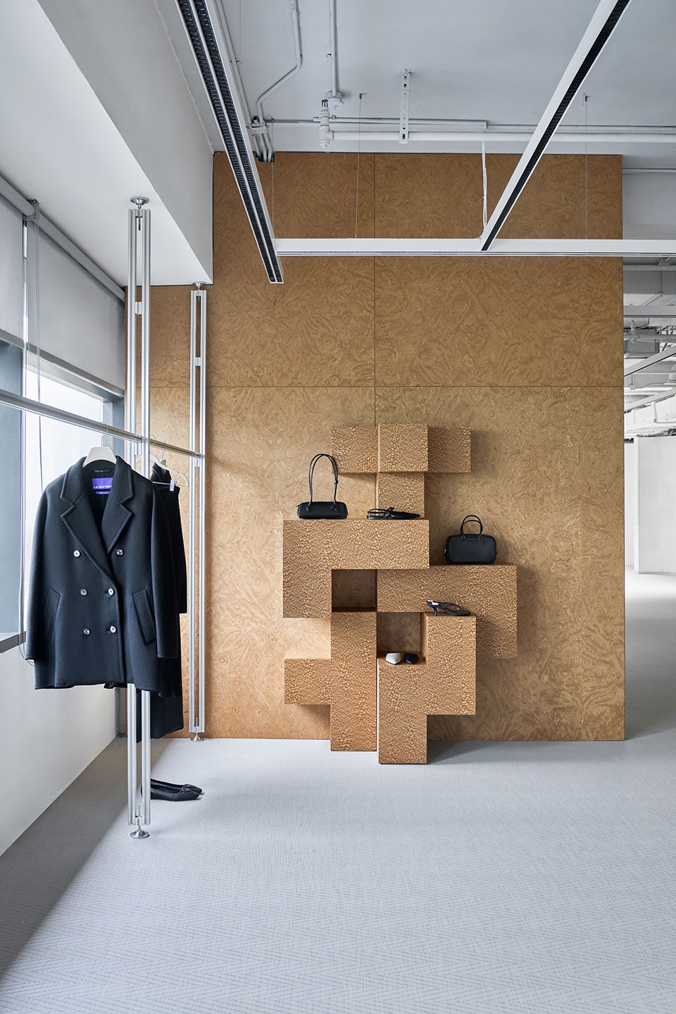 fourher fashion studio by bridge lab