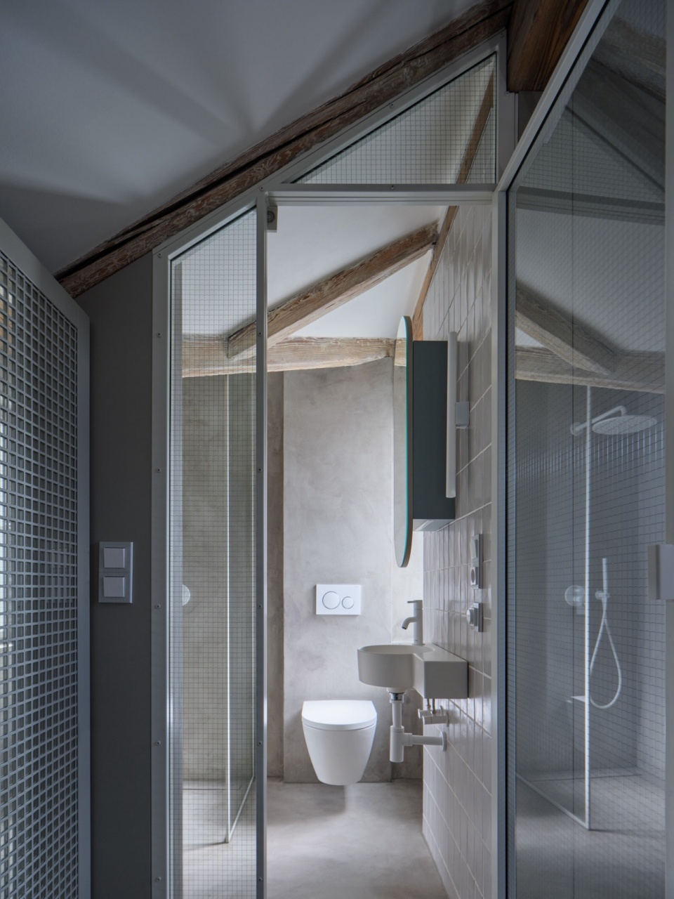 Arbes Square Apartment by Formafatal