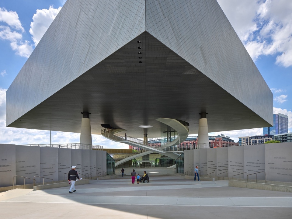 National Medal of Honor Museum Rafael Vinoly Architects