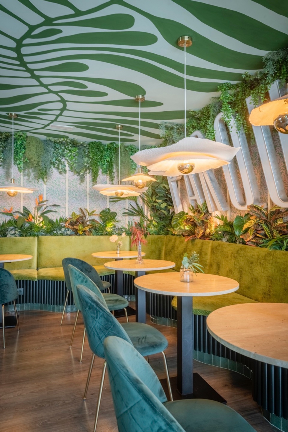 Parque Bar Botanico Madrid by OHIO Estudio