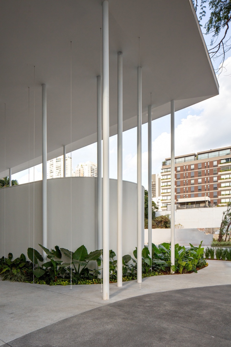 TESS PAVILION by Leonardo Zanatta
