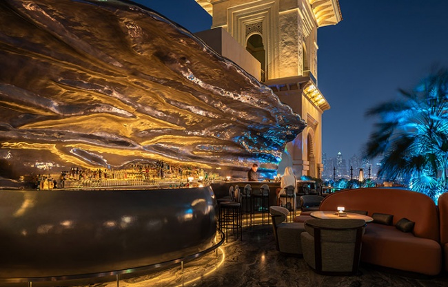 Four Seasons Jumeirah by The Sundukovy Sisters (S+S) studio