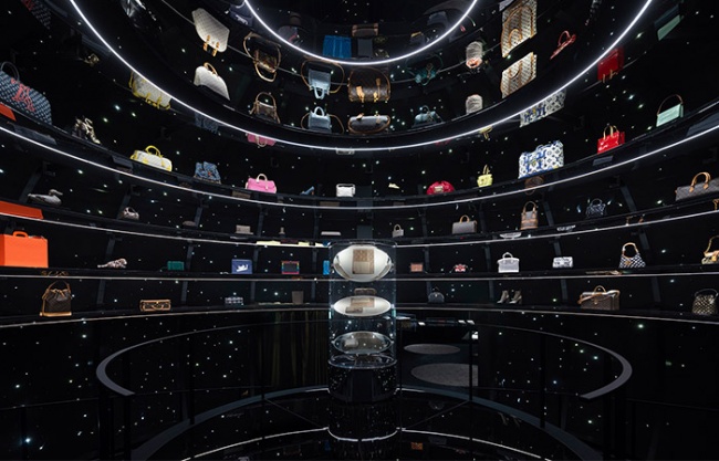 Louis Vuitton: Visionary Journeys by OMA