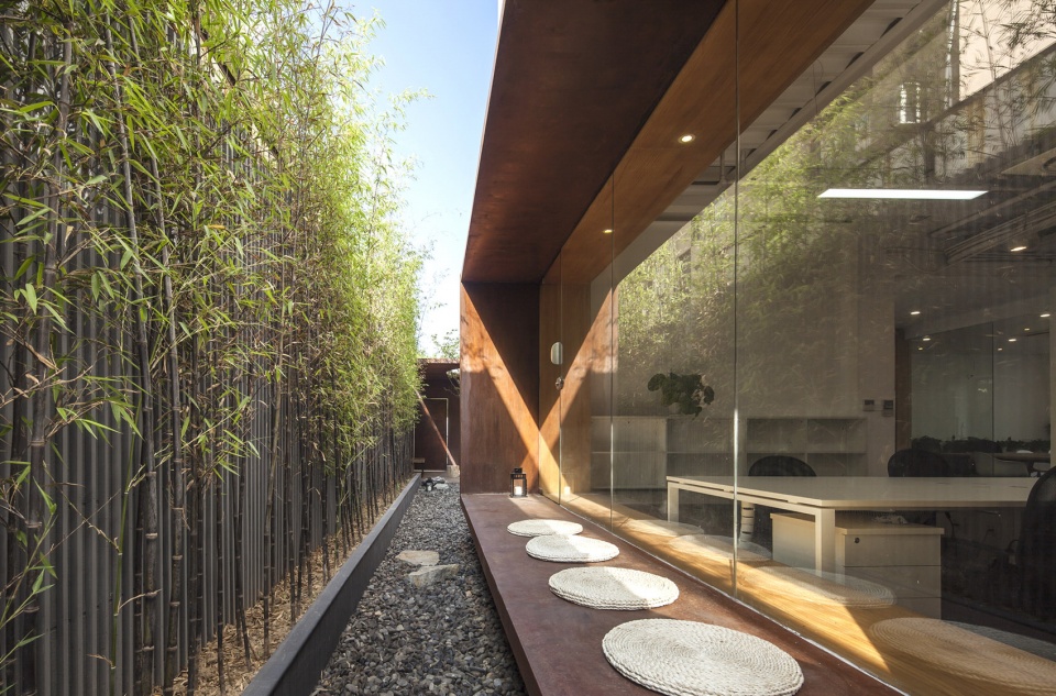 Renovation of Micron Architecture Office of WR Group