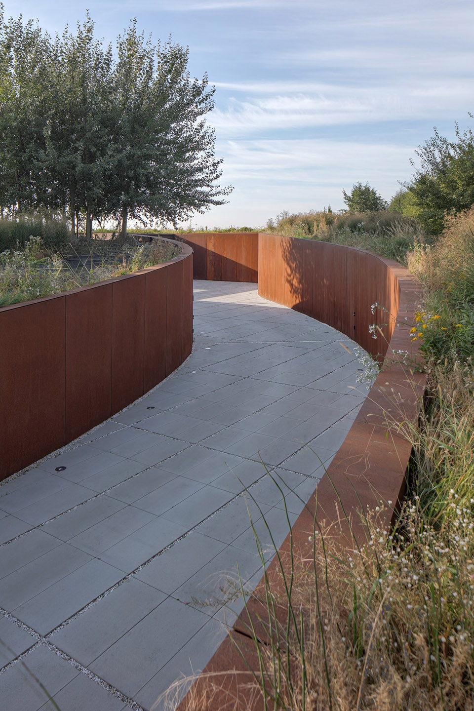 house in the slope by 77 studio