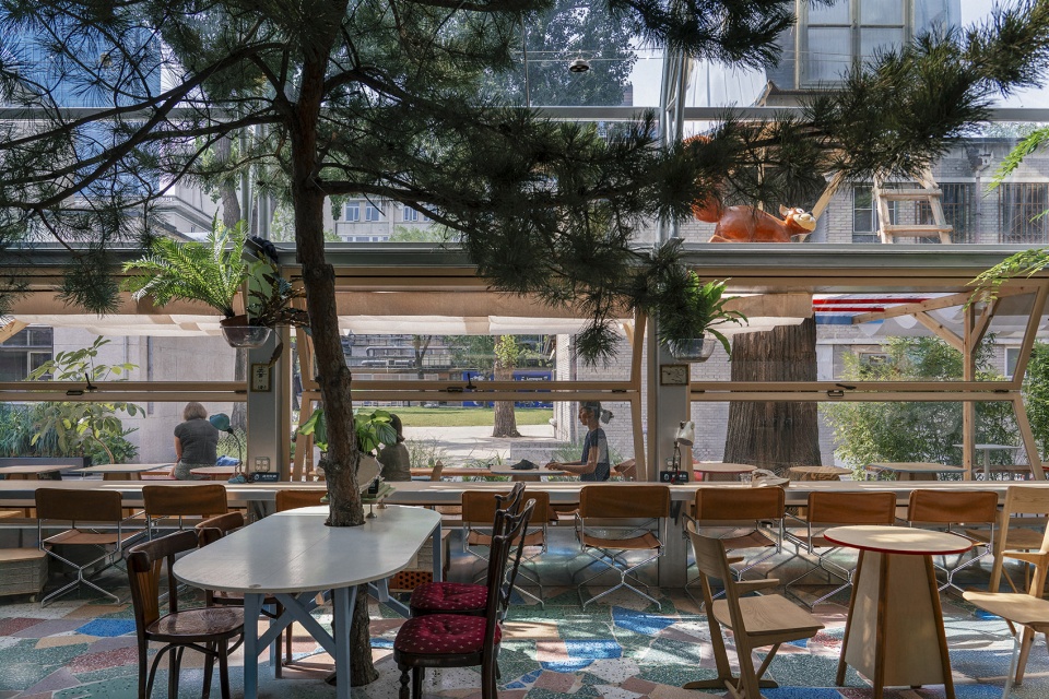 metal hands coffee youyi store by sa architects