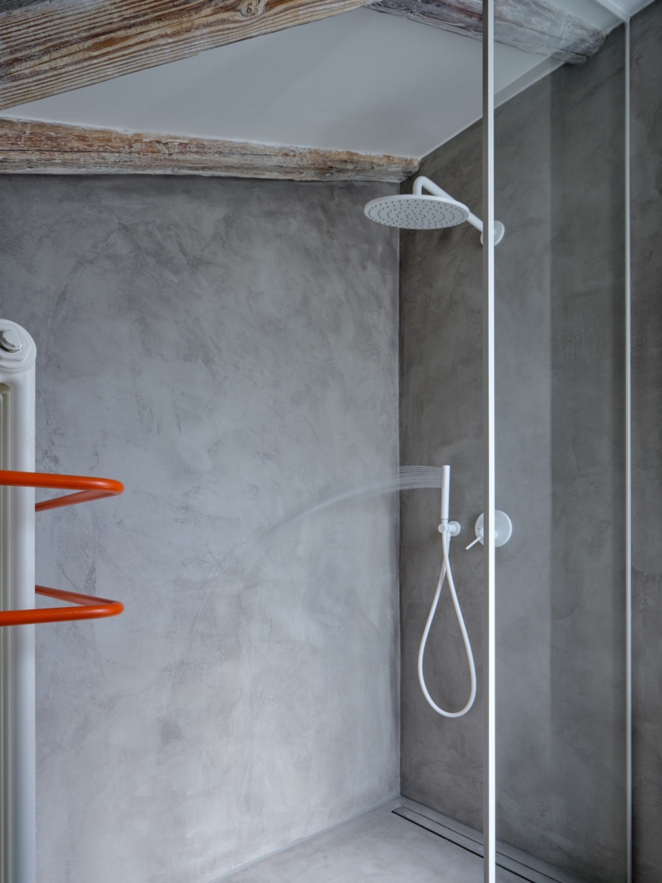 Arbes Square Apartment by Formafatal