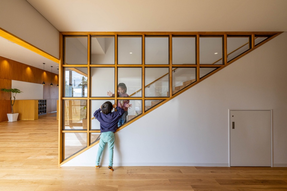SG Kindergarten and Nursery by HIBINOSEKKEI Youji no Shiro KIDS DESIGN LABO