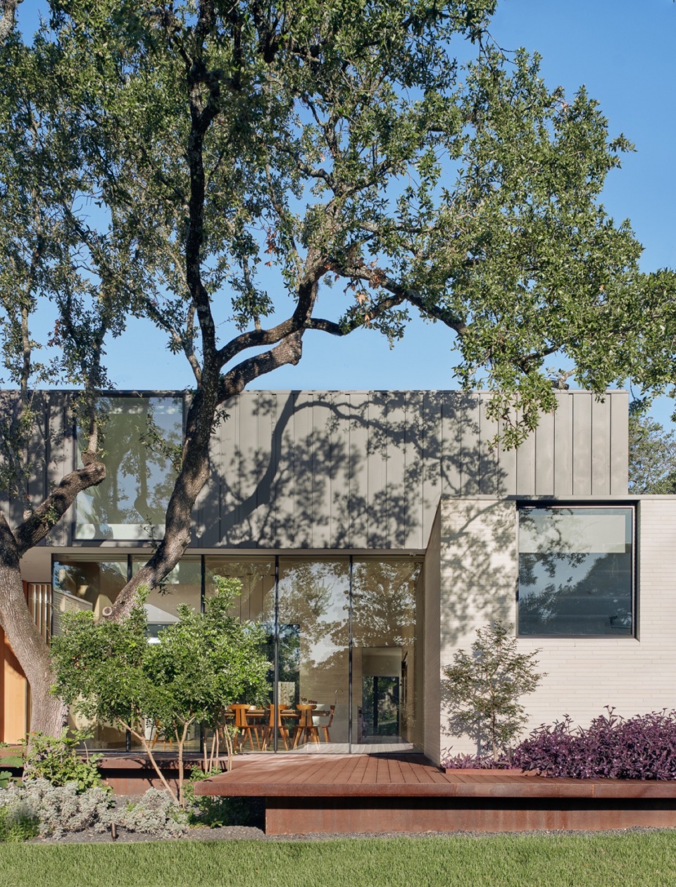 Westbrook Residence by Alterstudio Architecture
