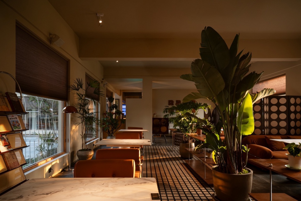 Sogno Mondo Fuxing North Road Store by SAN SHAN DESIGN