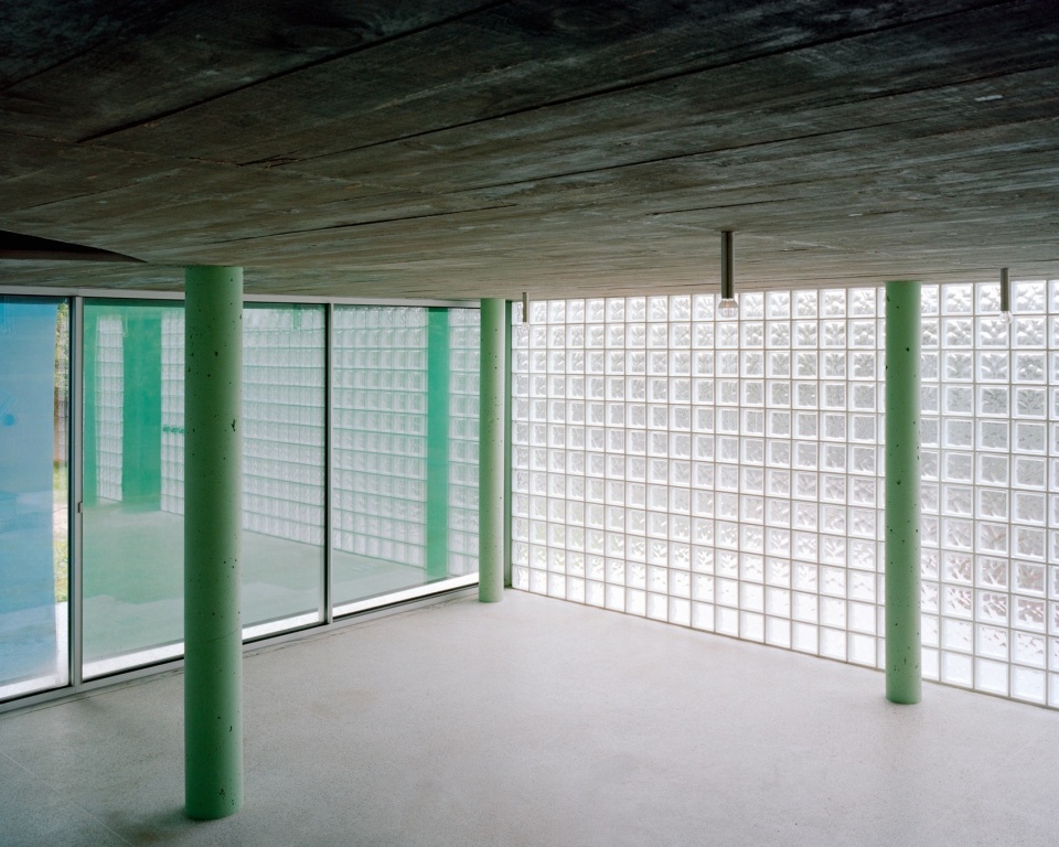 House with an inverted roof by fala
