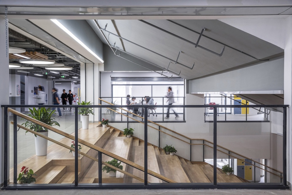 beijing navigation school by education design international inc and cadg facility asia