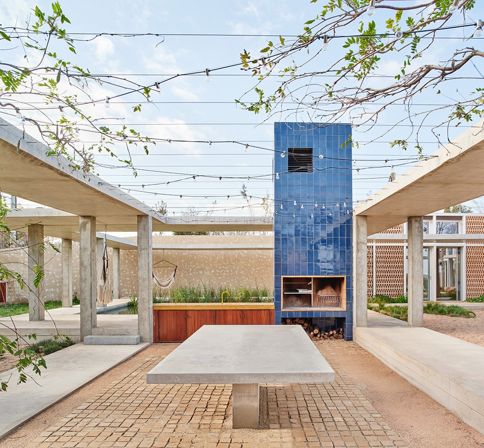 casa tres patis by twobo arquitectura