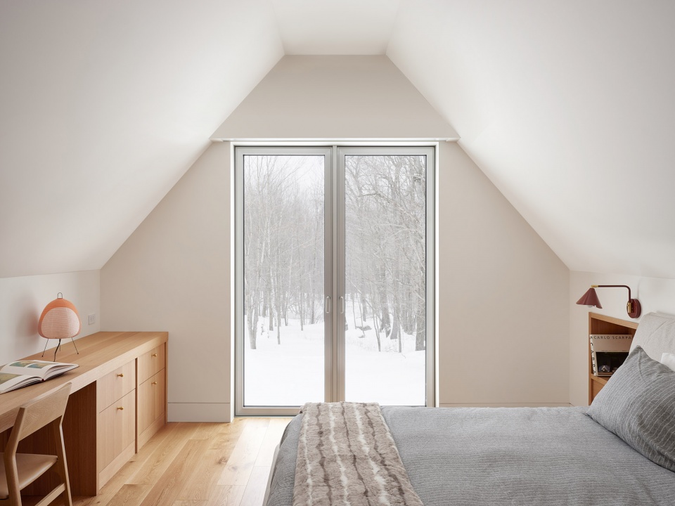 house on the pond by atelier echelle