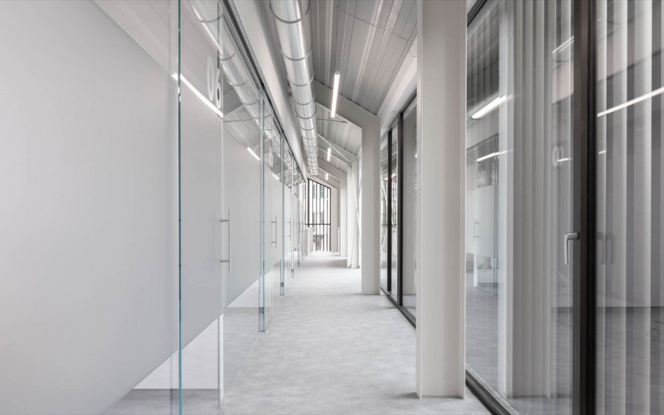 The Pisoni Dental Office by Studio Capitanio Architetti