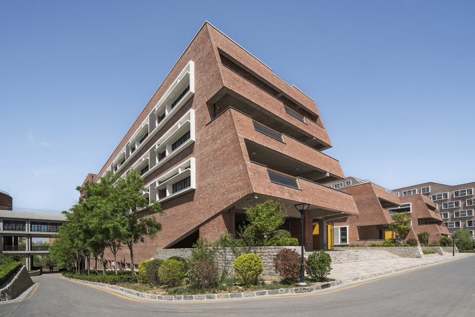 tongtai school by sza design