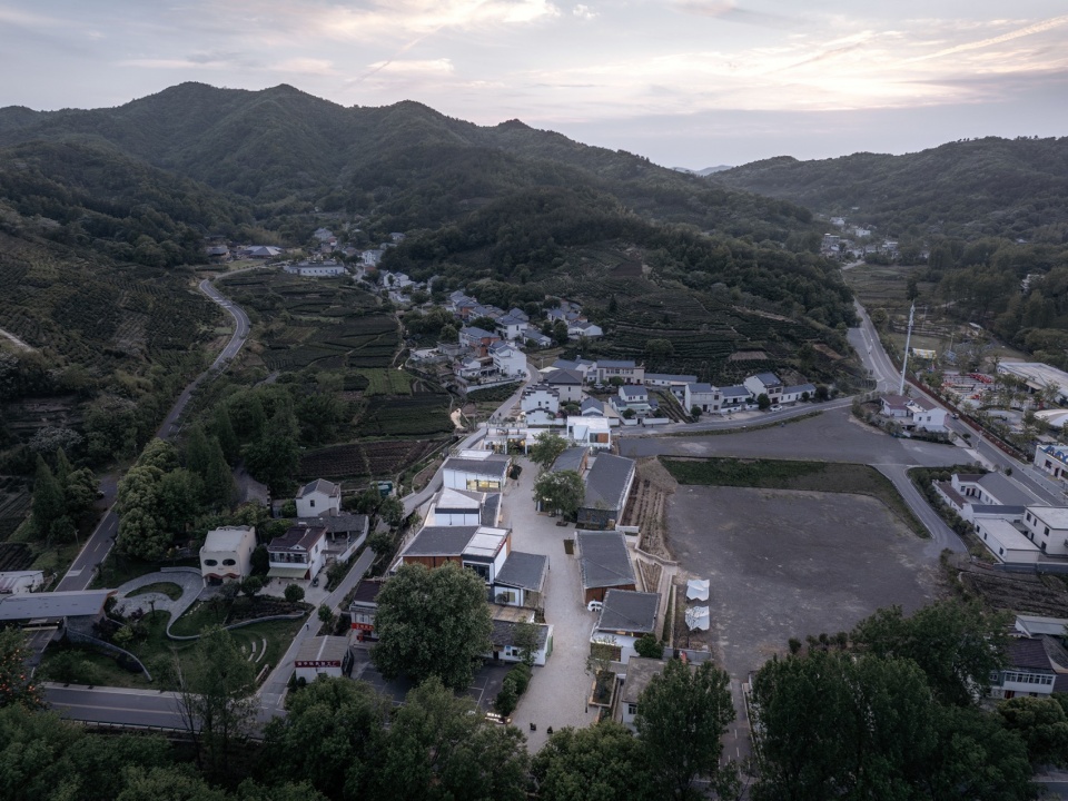 Changchong Village Tourism Service Cluster Anhui by VIASCAPE design