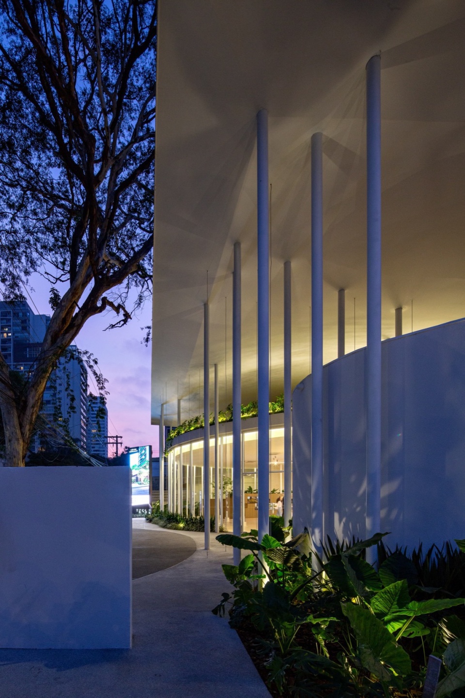 TESS PAVILION by Leonardo Zanatta