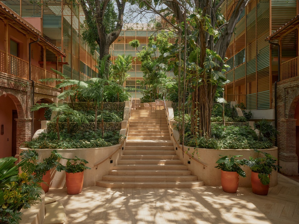 kimpton las mercedes hotel by moneo brock architects