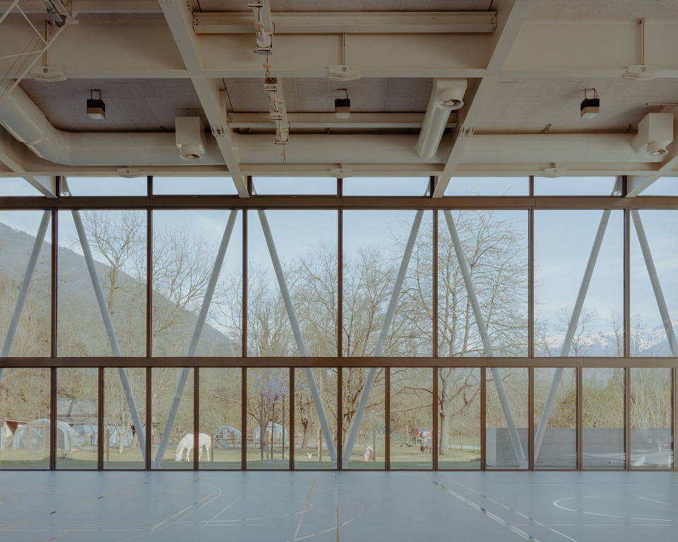 terre di pedemontes sport hall by the dematte fontana studio