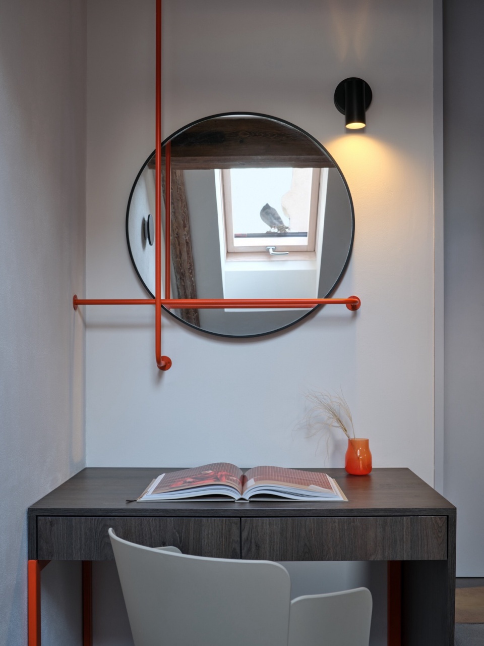 Arbes Square Apartment by Formafatal