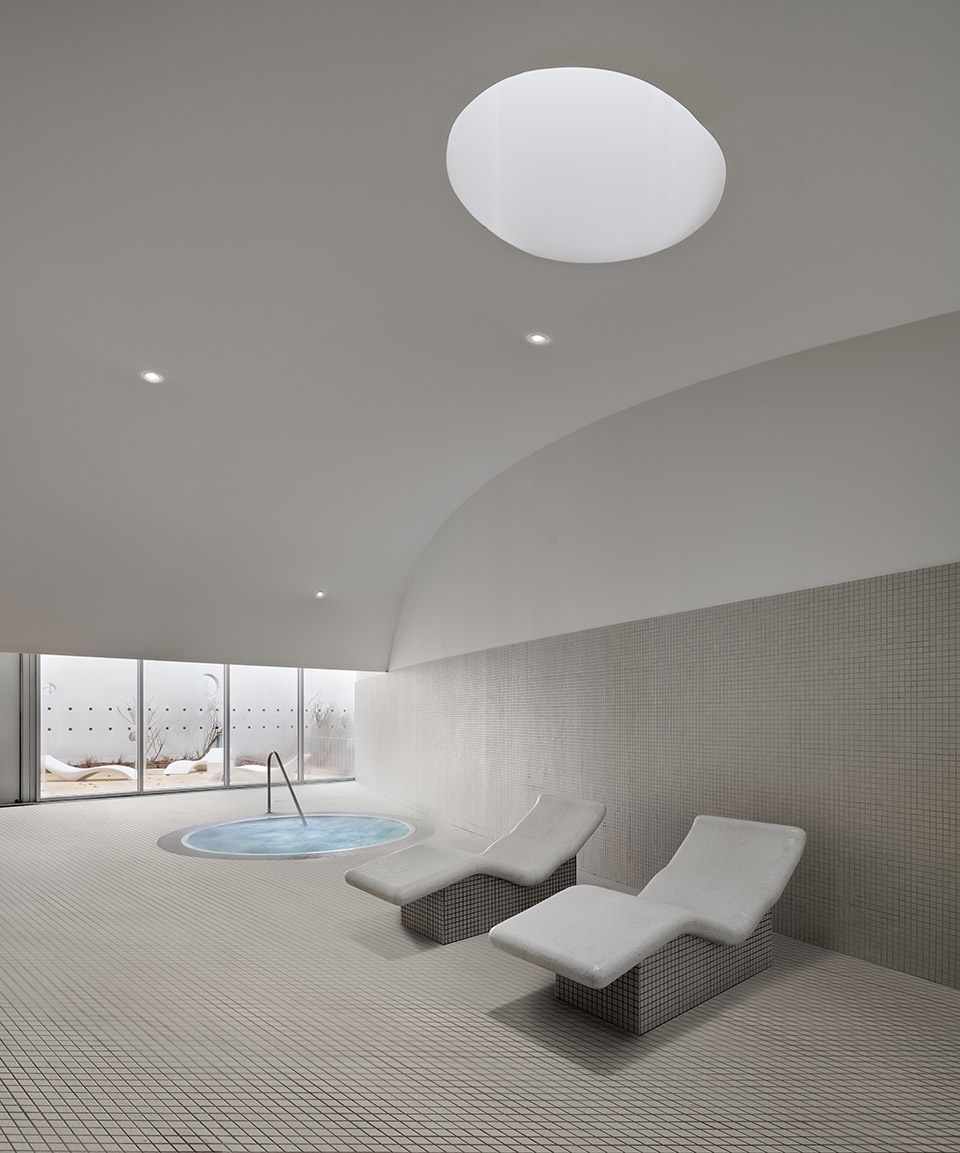 swimming pool complex in fondettes by dominique coulon associes