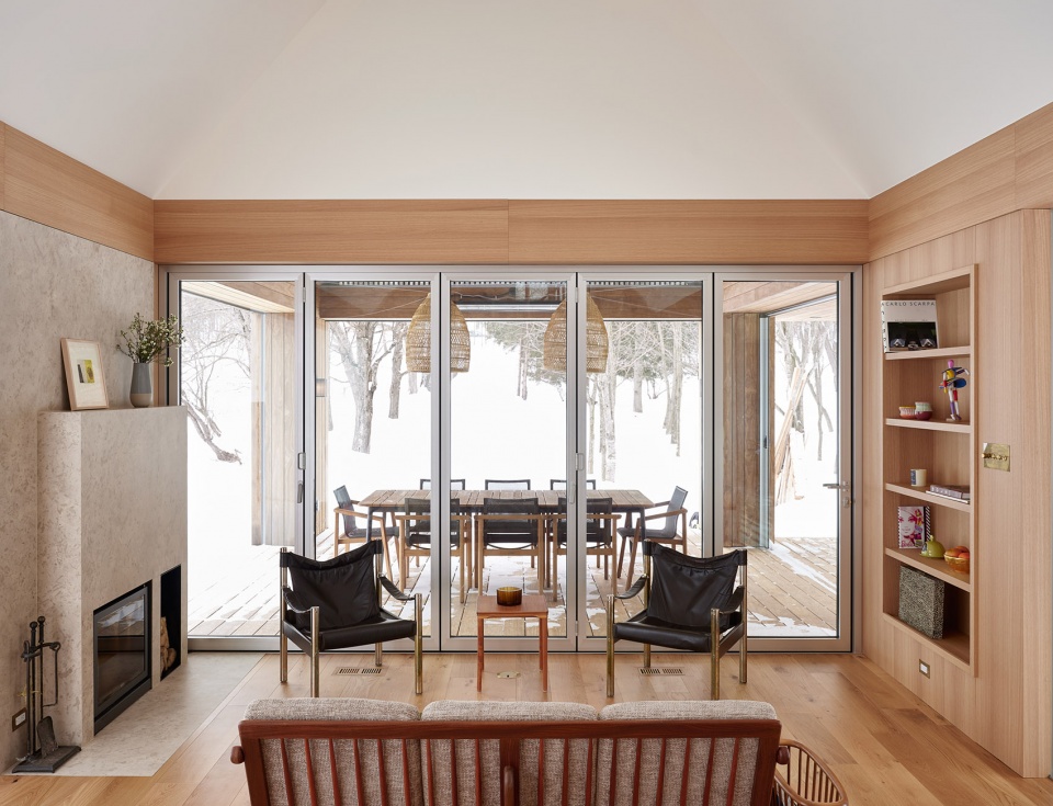 house on the pond by atelier echelle